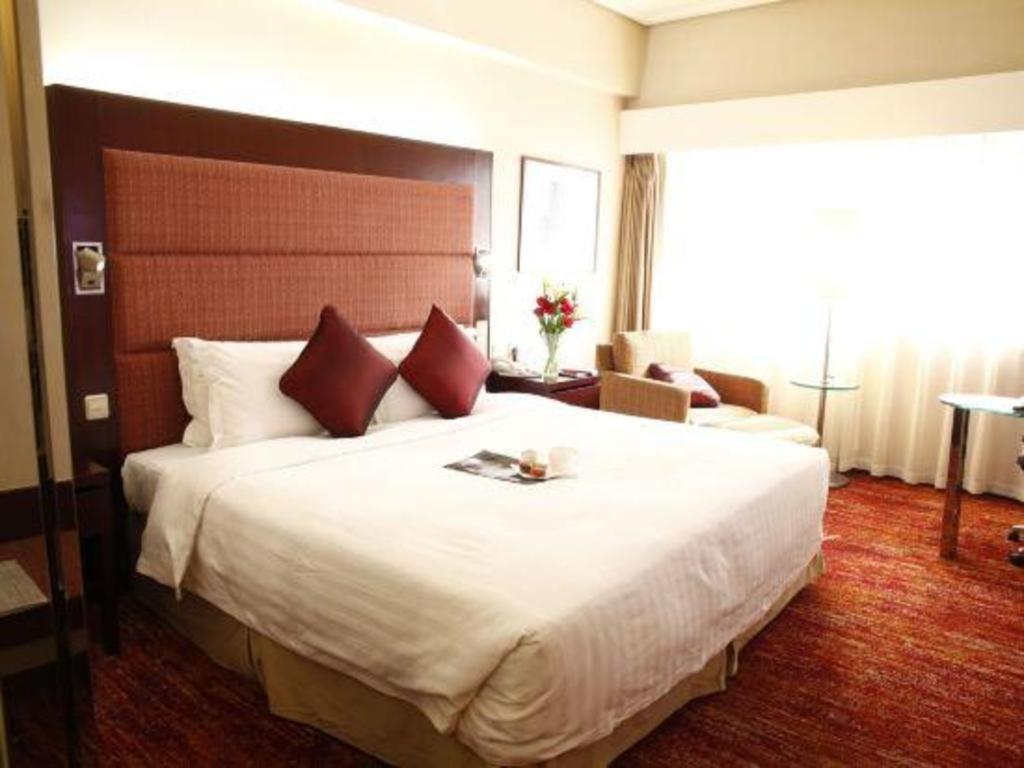 Dalian Grand Continent International Hotel Exterior photo