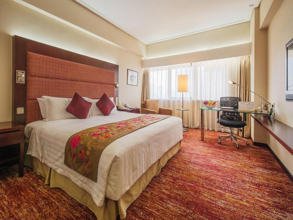 Dalian Grand Continent International Hotel Exterior photo